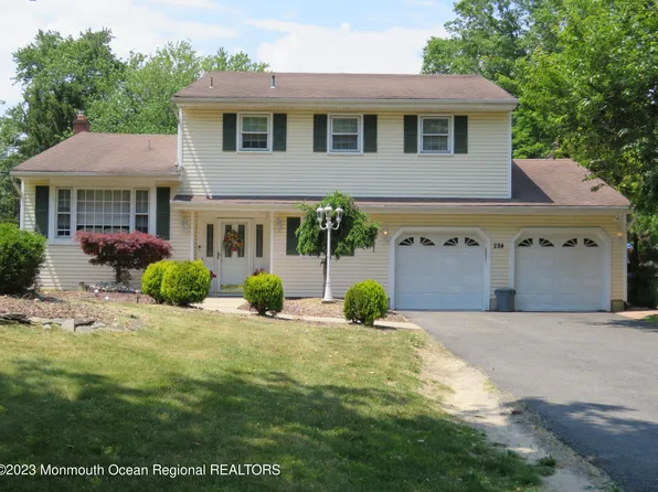 284 Union Hill Road, Manalapan, NJ 07726