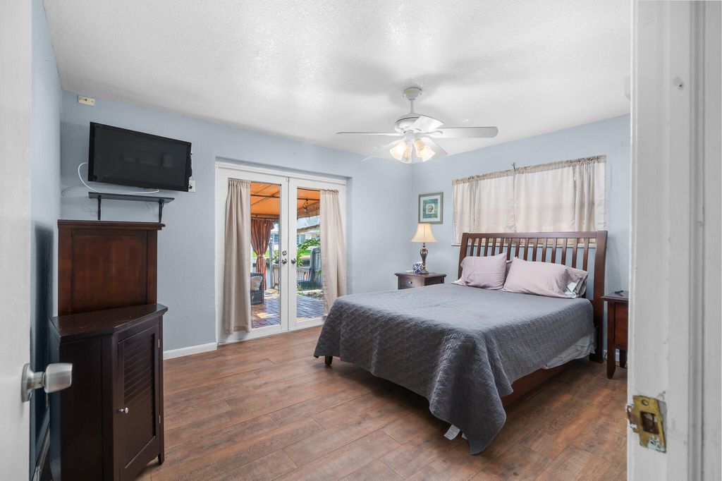 101 SE 14th Street, photo 8