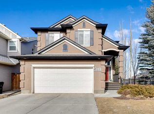 36 N Cranarch Grv SE, Calgary, AB T3M 0T8