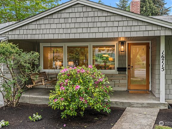 2nd image of 16715 5th Avenue NE
