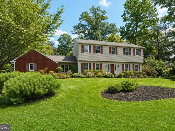 1333 University Dr, Yardley, PA 19067