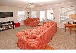 2nd image of 212 Taylor Ave