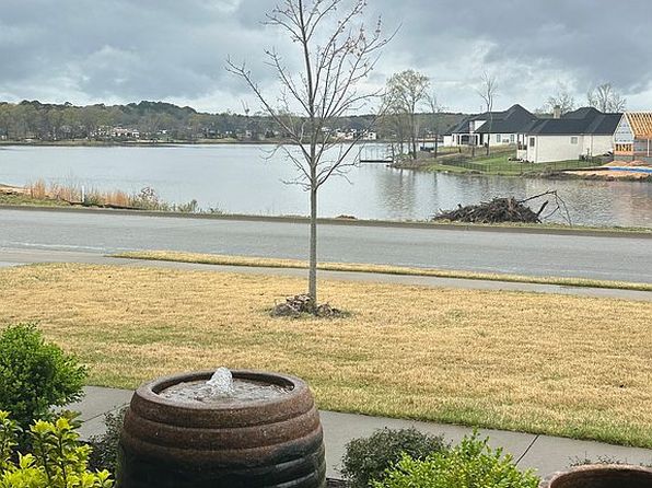 7317 Lake Point Cir