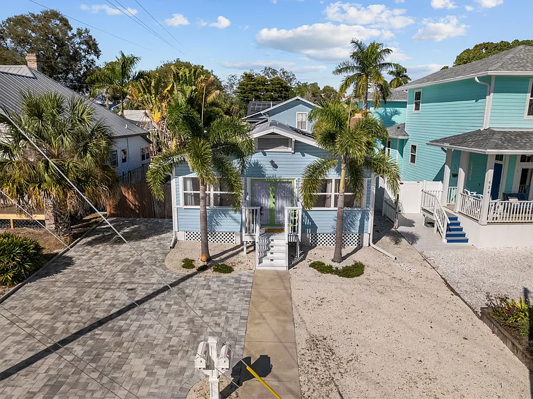 633 Virginia Dr — Photo 8