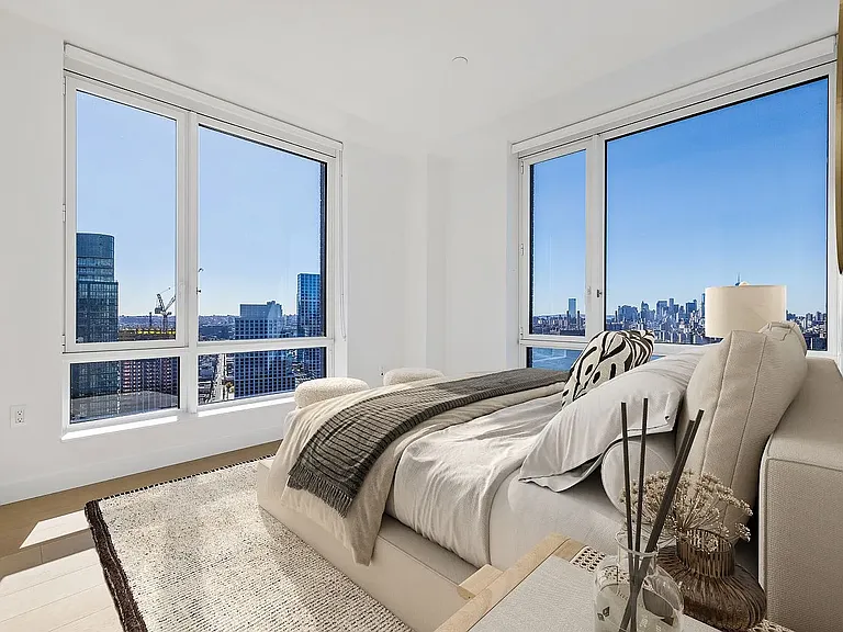 1-15 57th Ave #5424 — Photo 3