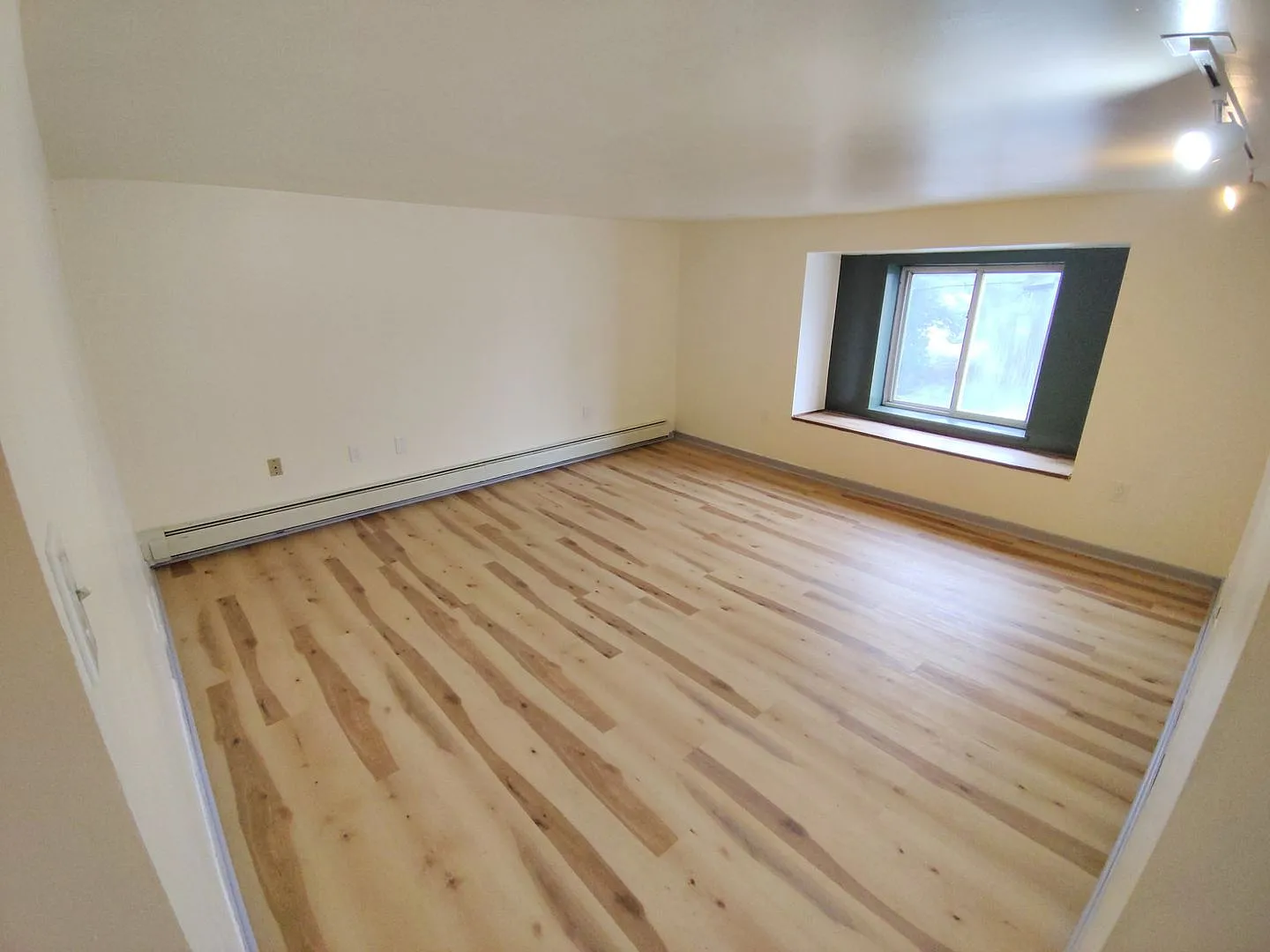 224 Butler St — Photo 4