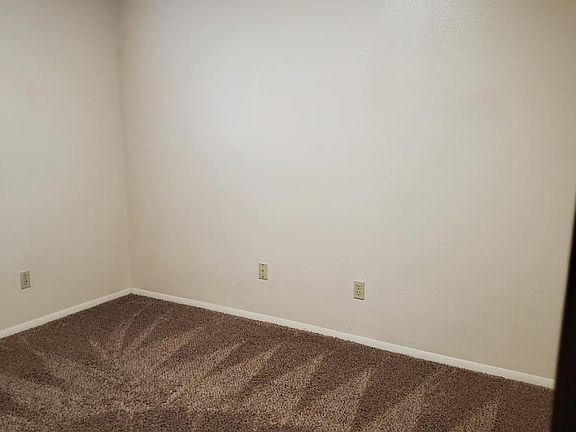 2nd image of 3903 N Rockwell Ave #201