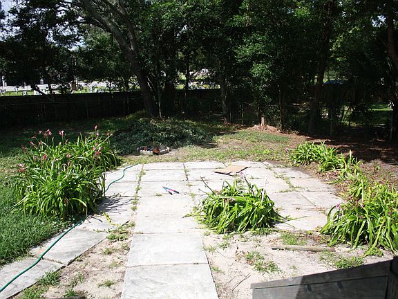 5th image of 932 Jorick Ct E