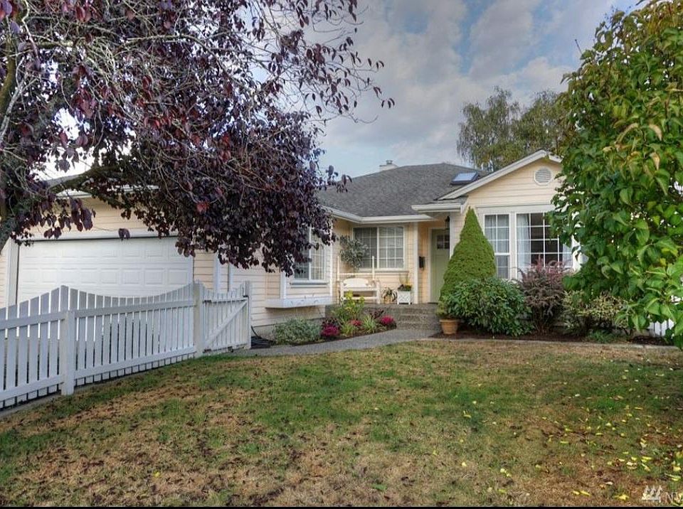 1st image of 3931 Kromer Ave #3931