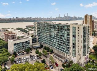 320 Adolphus Ave #611, Cliffside Park, NJ 07010