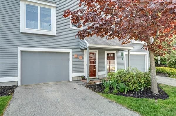 1st image of 30 Country Hill Ln