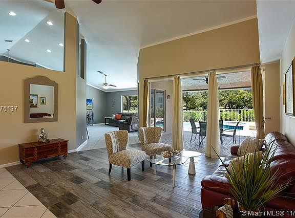 5th image of 12681 Magnolia Ct