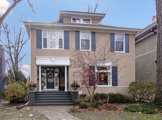 825 Forest Ave, Wilmette, IL
