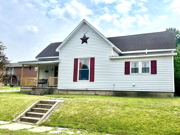 133 W Jackson St, Galveston, IN 46932