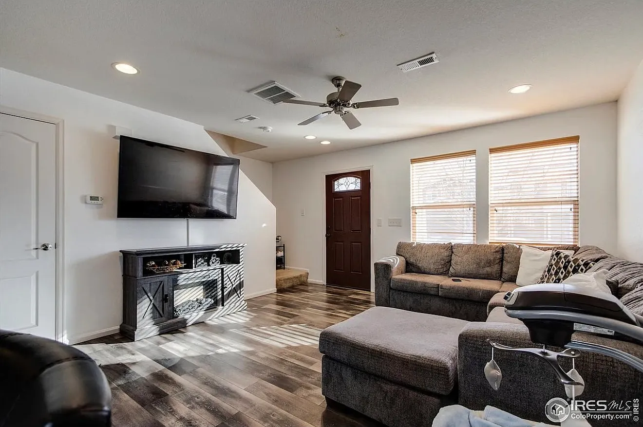 3 bed, 1110 sqft, $2,850 — Photo 1