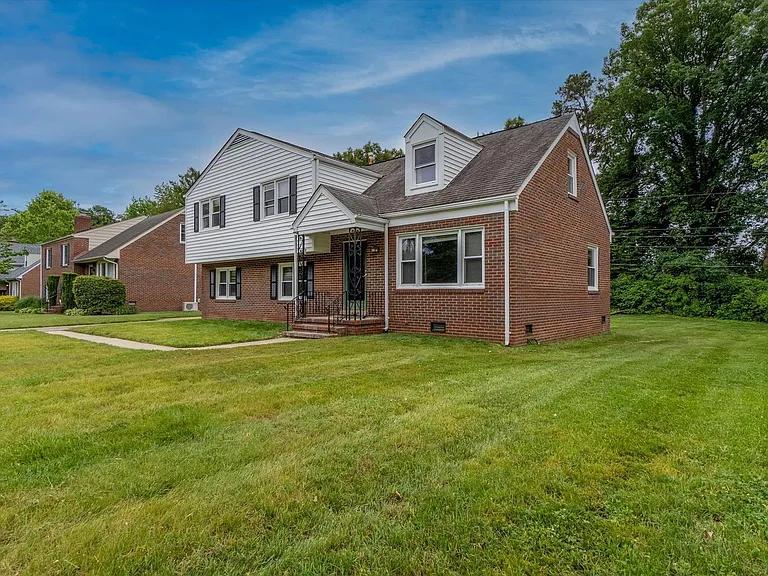 8407 Pamela Dr — Photo 3