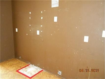 4th image of 454 Pogue St