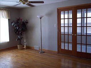 5th image of 1527 Winthrop Ln