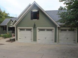 1810 Shield Ct, Marthasville, MO 63357