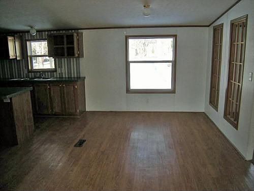 2nd image of 3688 3rd Ave