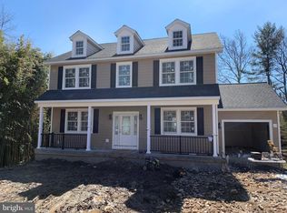 70 Old Locust Ave, Fallsington, PA 19054