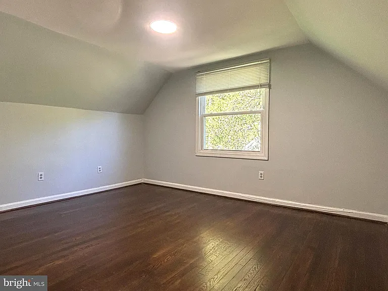 5702 Denfield Rd — Photo 19