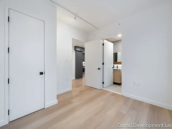 5th image of 931 Carroll St #C1513