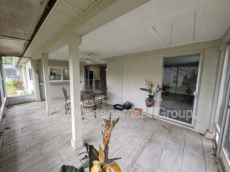 8605 Wagon Wheel Ln — Photo 27
