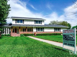 1705 Spring Rd, Grand Island, NE 68801