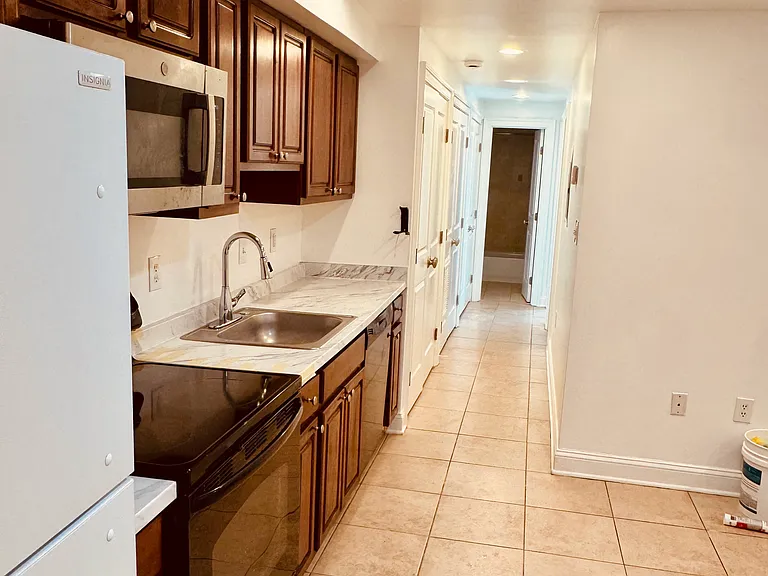 769 Gresham Pl NW #BASEMENT — Photo 6