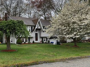 21 Bow Ln, Griswold, CT 06351