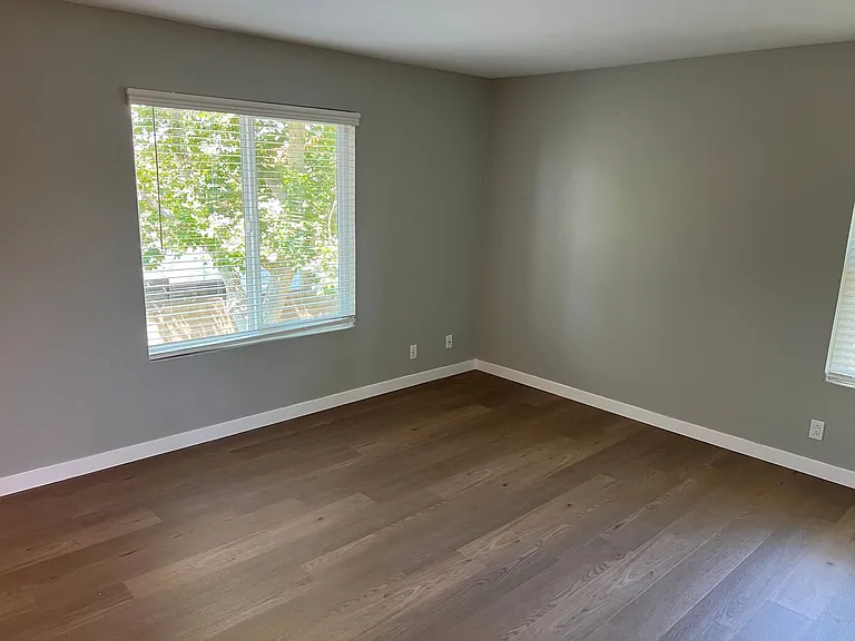 Corona Pointe Resort — Photo 119