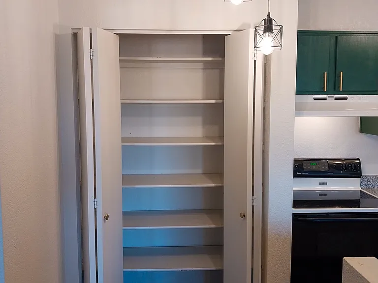 4100 E Mission Ln #D — Photo 16