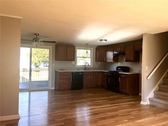 5th image of 6188 Palisades Dr