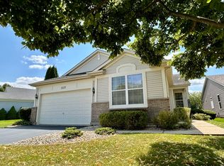 21217 Montclare Lake Dr, Crest Hill, IL 60403
