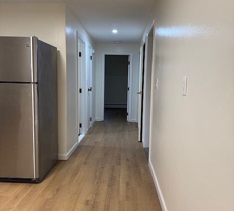 3rd image of 6 Daytona St #6