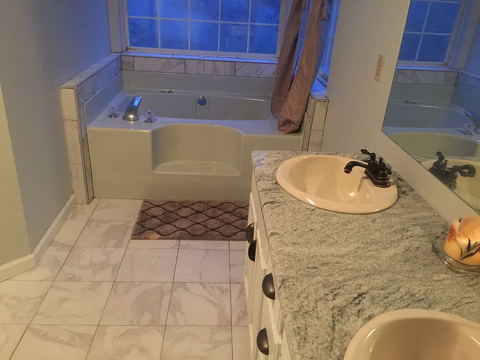 Master Bedroom Jaccuzi