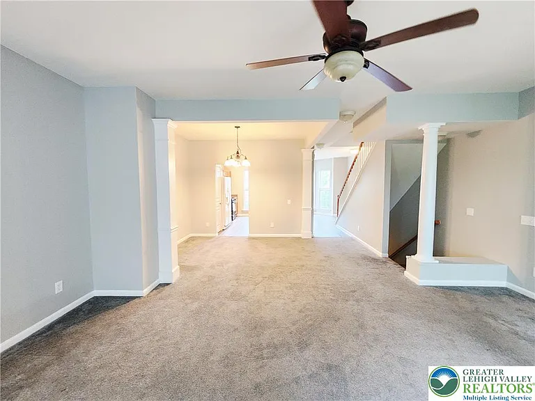 8513 Gateway Rd — Photo 12