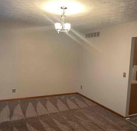 4th image of 6026 Blueberry Dr