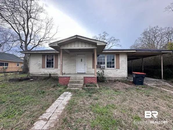 506 Byrne St, Bay Minette, AL 36507