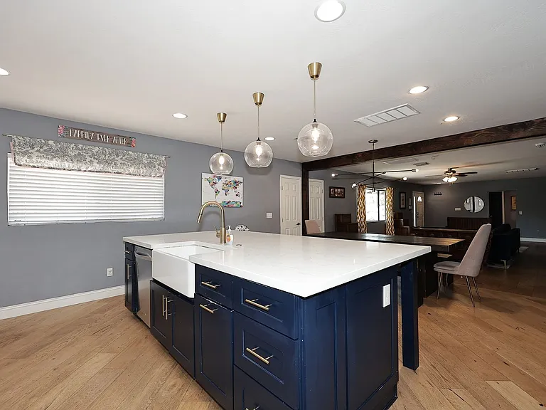 3413 N 16th Dr — Photo 27