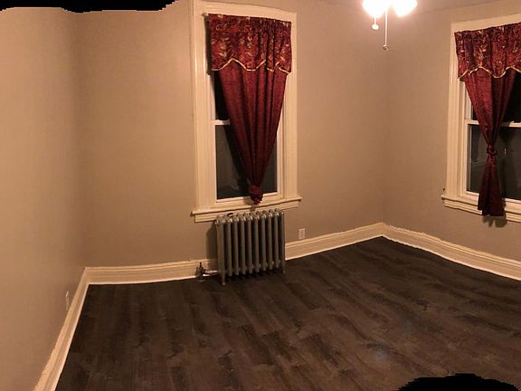 5th image of 122 N 7th Ave #2