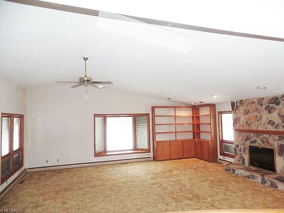 5th image of 10231 Cherry Hill Dr