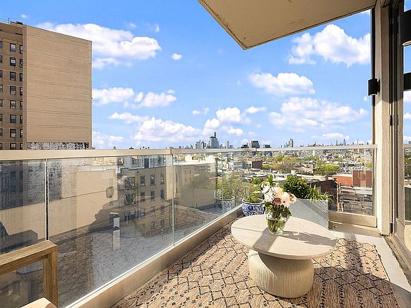 5th image of 856 Washington Ave #9A