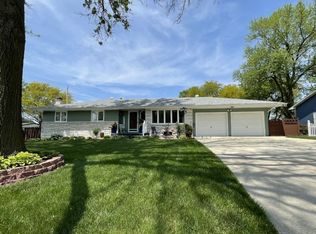 401 E Nishna Rd, Shenandoah, IA 51601