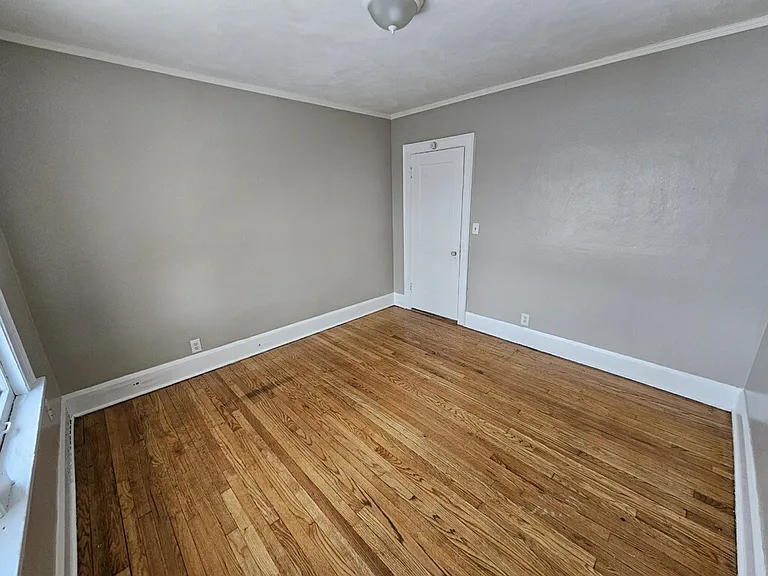 1121 9th Ave #2E — Photo 10