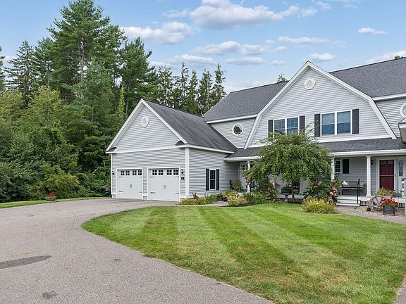 2nd image of 43 Chamberlain Way #43