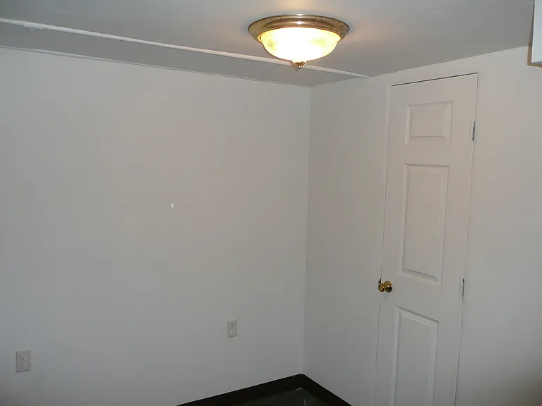 4607 S 164th St — Photo 23