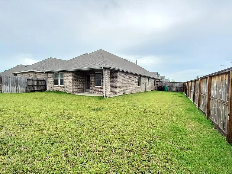 4901 Blue Beetle Ridge Dr — Photo 43