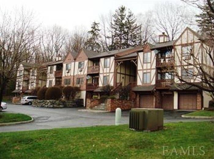 1st image of 108 Foxwood Cir #108